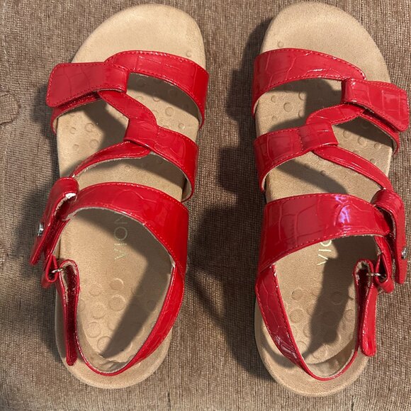 Vionic Red Sandals Size 7 - Picture 1 of 4